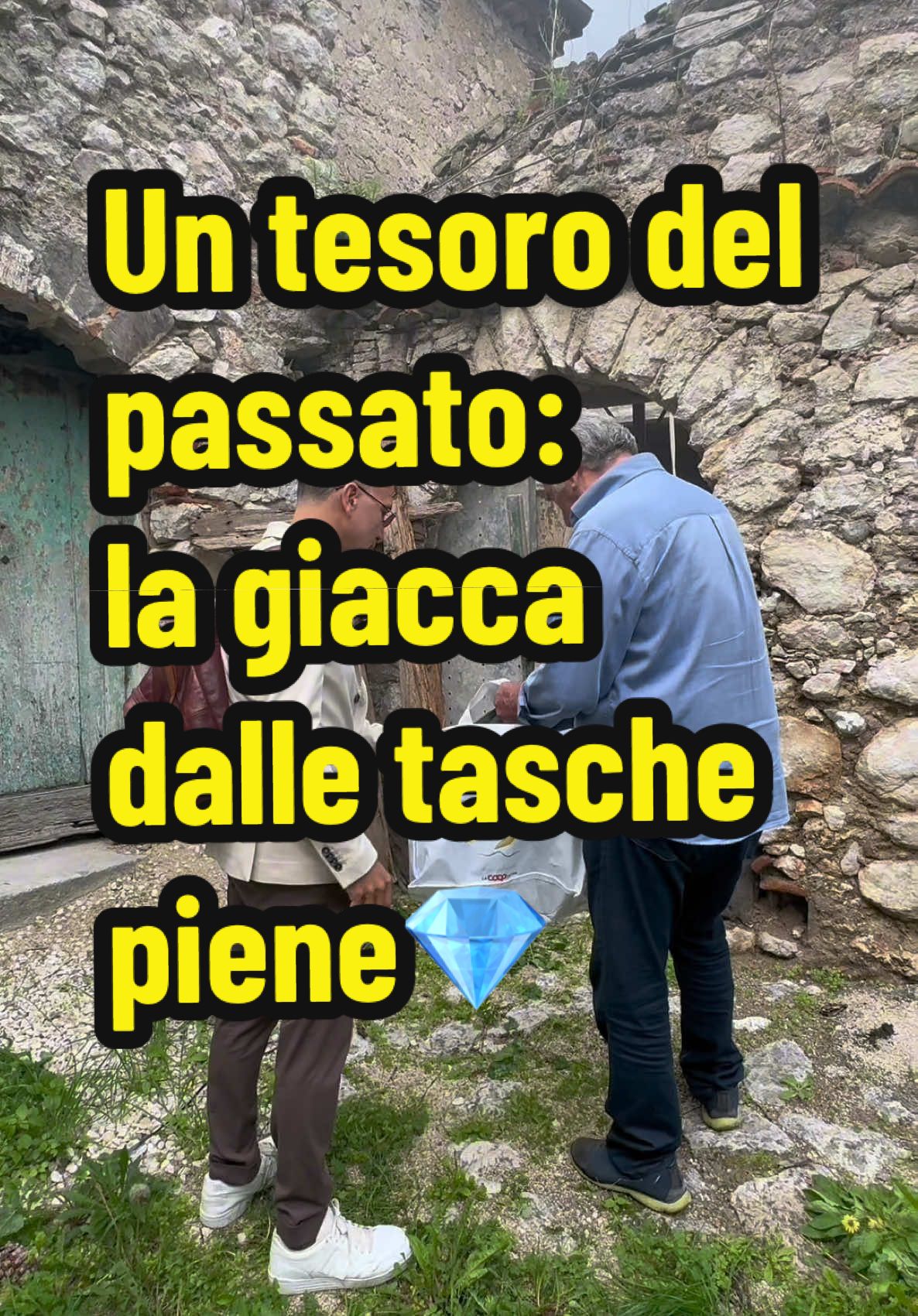 Un tesoro del passato: La giacca dalle tasche piene💎 #peritogemmologo #gioielli #soldato #rubino #perito #tesoro #giacca