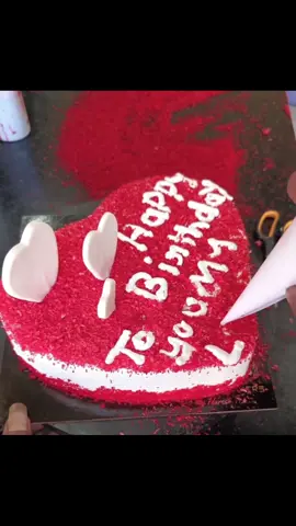 chocolate heart shape red velvet degine decoration #cakedecorating #loveyou #heart #Love #foryoupage #cake #tiktok #foryou #beautifull #fyp #amazing 