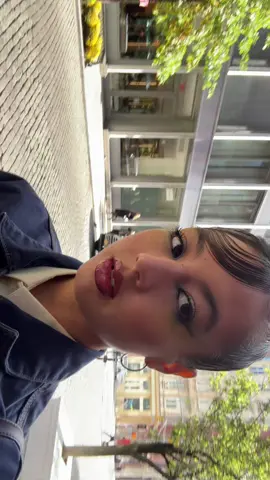 serving looks in soho 
