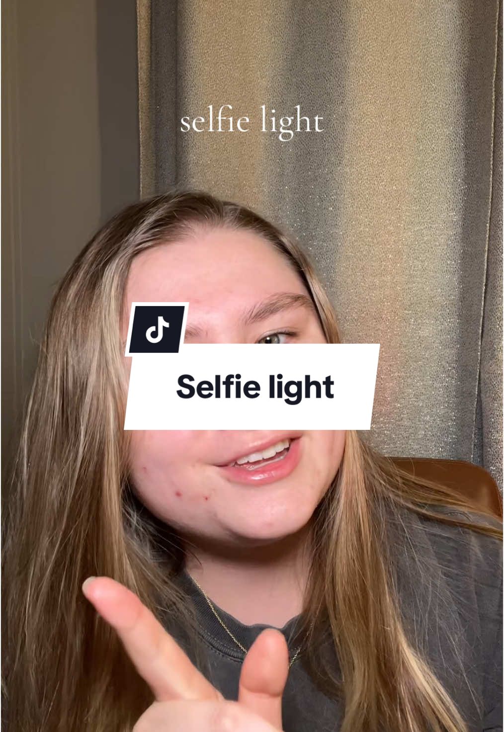 every content creator needs a good light! #sahmsoftiktok #selfielight #fallfashiontrends #dealsforyoudays #falldealsforyou #tiktokshopdealsforyoudays #tiktokshopcreator 