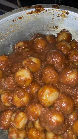 Cilok bumbu kacang empuk:terigu 1/2 kg,aci 1/2 kg campur siram air panas adon bulat kan masak di air mendidih hingga mengapung,bumbu yang dihalus kan cabe merah,cabe rawit,bwang merah,bawang putih tumis bumbu hingga matang masukan kacang yang telah di haluskan tambah kan gula merah kecap dan garam penyedap#resepcilok#masak #menu #camilan#makan #reseptiktok #kontenmasak #soundviral #fypシ゚viral #lampungtiktok 