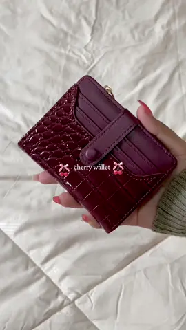 aslinya lebih cantik🥹 #wallet #dompetwanita #dompetlipat #dompetelegan #aestheticwallet #dompetaesthetic #fyp 
