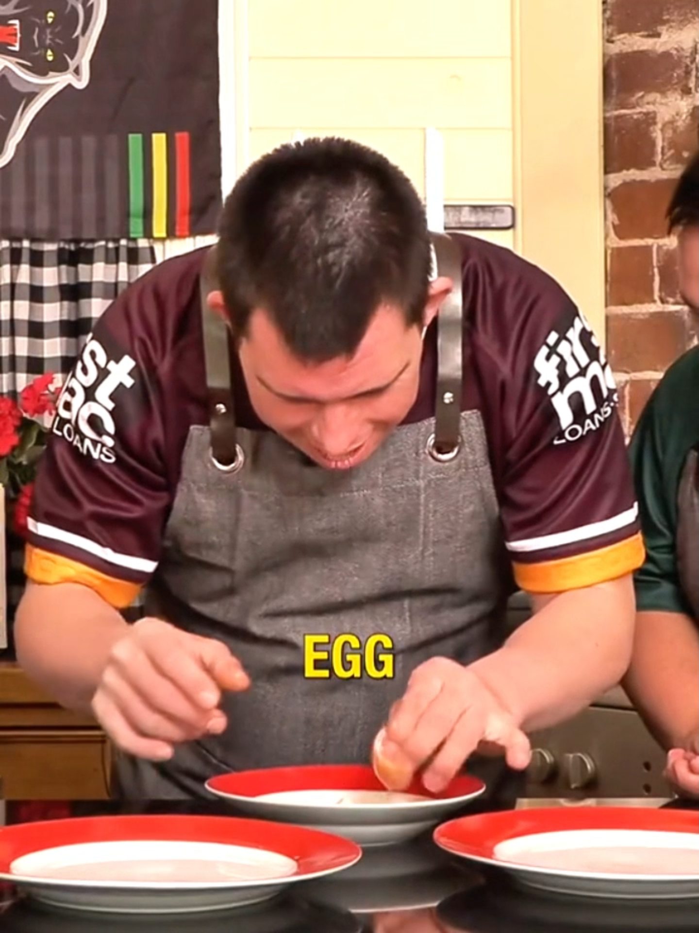 EGG 🥚 . . . #egg #salt #cooking #cookingshow #chefs #friends #viral #fyp #foryoupage