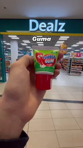 Guma w tubce ☄️🍒 #recenzja #food #testujemy #dc #testuje #jedzenie #cherry #dealz #wiśnia 