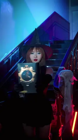 cho kẹo hay bị ghẹo🎃#halloween #fyp #xuhuong #celebnetwork 