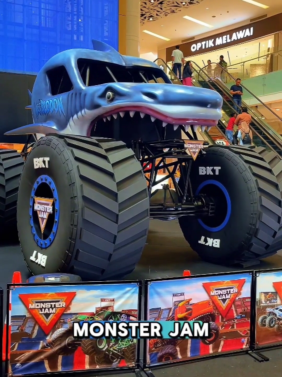 Buruan datang ke Gandaria City Mall🤩,tinggal 2hari lagi Monster Jam Megalodon ini nemenin kamu jangan sampai kelewatan! #toyspedia #monsterjam #megalodon #ReplikaMonsterJam #fypシ゚viral #viralvideo #viraltiktok #trend 