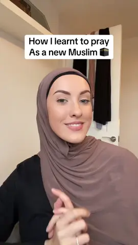 How I learnt to pray Salah as a new Muslim ☪️🤍✨ #RevertedMuslims #Muslim #MuslimTikTok #MuslimGirl #Alhamdulillah #ForYou #RevertedMuslim #ConvertStory #PowerofPrayer #NonMuslim #NewMuslim #RevertStory #ConvertedMuslim #Christianity #Muslims #Muslimah #DailyReminder #FamilyReminder  #Reels #ReelsInstagram #ViralVideos #AmericanMuslim #DeenOverDunya #ViralReels #Salah #Namaz #Prayer #KeyToJannah
