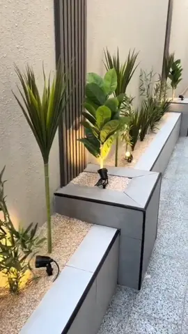 Let's add a touch of luxury to the boring perimeter walls today with planters, lights and plants. We can add well spice it up with a water fall. #homemakeoverug #compoundfountainsuganda #fountainsuganda #waterfountainsuganda #landscapinginuganda #aquascapeuganda #fountain #gardeninginuganda 