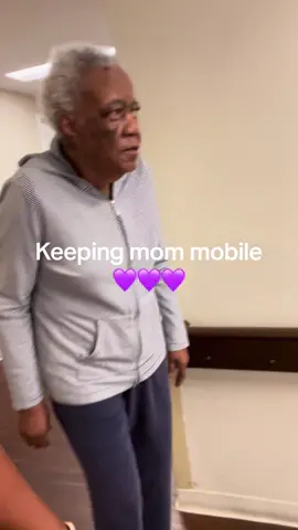 #keepingmommobile #mobillity #keepmoving #alzheimerssuck #livingwithalzheimers #alzheimersawareness #memorycare #memorycareunit #caregiver #caregiversoftiktok 
