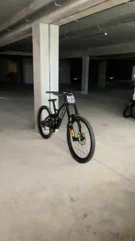 @prestonwilliams377 #bikecheck #dh #specializedbicycles 