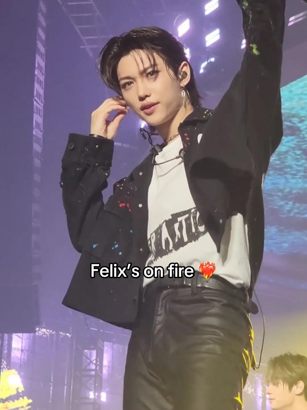 There's no distinction here 😏🔥 #felix #felixedit #felixstraykids #felixyongboklee #straykids #straykidsedit #skzedit #edit #foryoupage #fyp #viral #pyf #kpopfyp #Kpop 