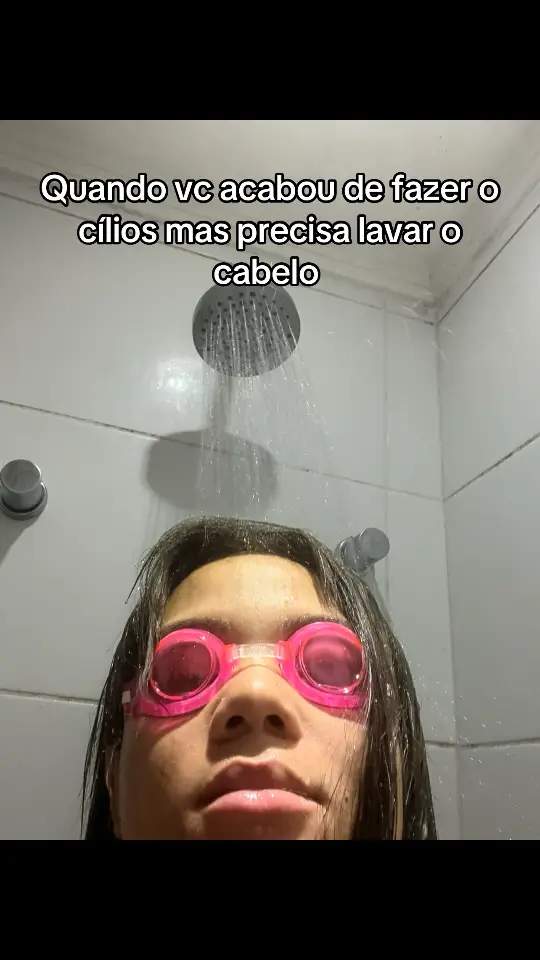 Quando você acabou de fazer o cílios mas precisa lavar o cabelo #fy 