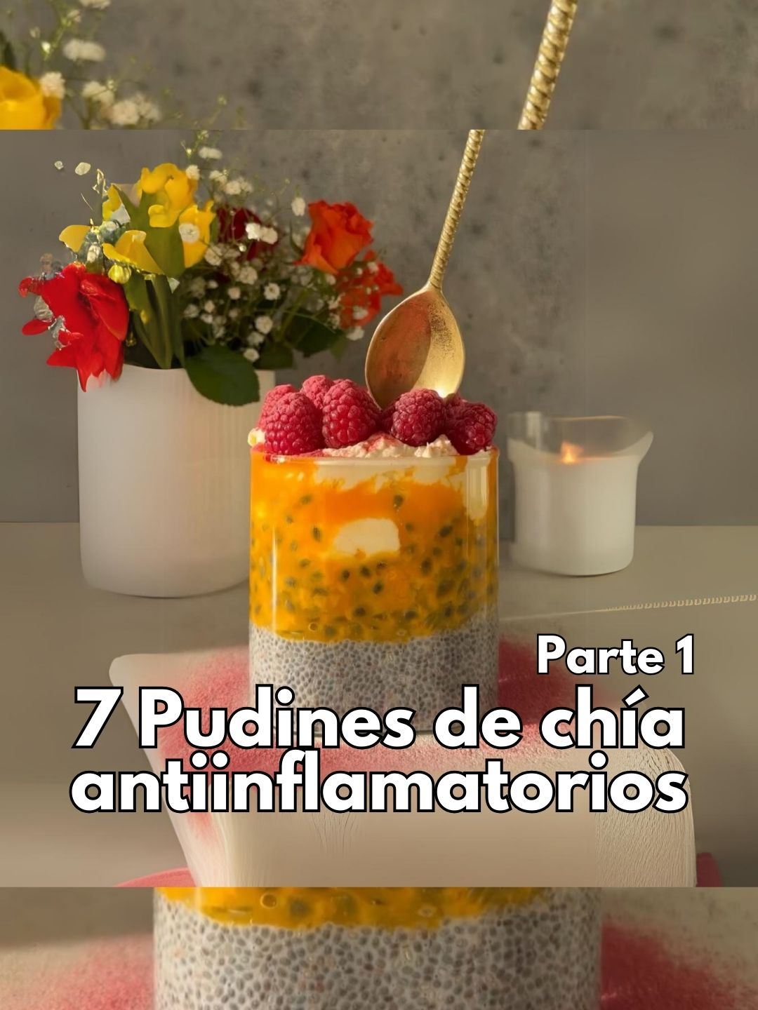 ¡7 Ideas de pudines de chía! 💚 ¡Con estas recetas vencerás los antojos y la inflamación! Son ideales como desayunos, postres o meriendas 🙌🏽 No solo son delicioso y bajos en calorías, también te brindarán numerosos beneficios para la salud.  Las semillas de chía contienen Omega-3, conocido por sus propiedades antiinflamatorias, esto contribuye a la reducción de la inflamación crónica del cuerpo y apoya la salud cardiovascular del cuerpo reduciendo el riesgo de enfermedades como la artritis.   Otros ingredientes como el yogur griego, las frutas frescas y el chocolate oscuro aportarán proteínas, antipxidantes y vitaminas que fortalecerán tu sistema inmunologico. 🥰 Lunes: 2 ½ tazas (590 ml) agua purificada 1 cdta stevia ⅓ taza (50 g) frambuesas (raspberries) ⅓ taza (50 g) pitaya congelada ⅓ taza (45 g) nueces de macadamia 2 cdas (30 g) yogur de coco ½ taza (80 g) semillas de chía Toppings: 2 cdas (30 g) de yogur griego 4-6 cerezas (cherries), 4-6 fresas (strawberries) 1 kiwi, 2 cdas (15 g) nueces de macadamia Martes: ½ taza (80 g) semillas de chía 2 tazas (480 ml) leche de almendras ⅓ taza (50 g) wild blueberries 1 cdta (5 ml) esencia de vainilla Stevia al gusto Toppings: Yogur griego (30 g) wildblueberries (20 g) Fresas (40 g) Arándanos (40 g) Flores comestibles (opcional, para decorar) Miércoles: ½ taza (80 g) semillas de chía 2 cdas (10 g) cacao en polvo sin azúcar 2 tazas (480 ml) leche de almendras 1 cda (15 ml) esencia de vainilla 1 cdta (5 ml) stevia líquida (o al gusto) Toppings: 2 cdas (30 g) yogur griego 4-6 fresas en rodajas 1 melocotón (durazno)  Hojas de menta fresca para decorar Jueves: ½ taza (80 g) semillas de chía 2 tazas (480 ml) leche de almendras 1 cdta (5 ml) stevia líquida (o al gusto) 1 cdta (5 ml) esencia de vainilla Toppings: 2 cdas (30 g) yogur griego 2 cdas (30 g) queso crema bajo en grasa 1 cdta (5 ml) esencia de vainilla (opcional) 2 cdas (20 g) pulpa de parcha (maracuyá) 2 cdas (20 g) frambuesas frescas Viernes: ½ taza (80 g) semillas de chía 2 tazas (480 ml) leche de almendras 1 cdta (5 g) polvo de acai 1 cdta (5 ml) stevia líquida (a gusto) Toppings: 2 cdas (30 g) yogur griego plain 2 cdas (30 g) yogur griego de fresa 2 cdas (20 g) pulpa de parcha (maracuyá) 2 cdas (10 g) semillas de cáñamo ½ kiwi picado 2 cdas (30 g) arándanos (blueberries) Sábado: ½ taza (80 g) semillas de chía 2 tazas (480 ml) leche de almendras 1 cdta (5 ml) de stevia Mezcla de yogur con chocolate: 1 cda (30 g) yogur griego 1 cda (5 g) cacao en polvo sin azúcar 1 cdta (5 ml) stevia (o al gusto) Capas: 2 cdas (30 g) frambuesas machacadas 2 cdas (30 g) frambuesas enteras 20 g chocolate negro 70% derretido 2 cdas (10 g) hojuelas de coco tostado Domingo: ½ taza (80 g) semillas de chía ⅓ taza (80 g)  puré de calabaza 1 cdta (5 g) canela en polvo ½ cdta (2 g)  clavo en polvo ½ cdta (2 g) jengibre en polvo 2 cdas (30 ml) sirope de fruta de monje (o 1 cdta de stevia) 2 tazas (480 ml) leche de almendras Toppings: 2 cdas (30 g) yogur griego 2 cdas (50 g) manzanas caramelizadas 2 cdas (10 g) pasas 1 cdta (10 g)  miel de manuka (opcional, para darle un toque extra) Disfruta de estas ideas nutritivas y equilibradas que promueven una salud óptima a tu del día 💚 Sígueme para muchas #recetasantiinflamatorias de #panes y #postresfit #sinharina, #singluten y #sinazucar 📲 Coleccionando recetas antiinflamatorias para ti. Recetas: littlekalegirl Síguelas para muchas recetas saludables #pudinesdechia #chiapudding #postres #postresssaludables #recetafit  #sinhidratos #altoenproteinas #recetasantiinflamatorias #alimentacionantiinflamatoria #ceroinflamacion #beneficios #salud #bienestar #dietaequilibrada #sinazucar #ceroazucar