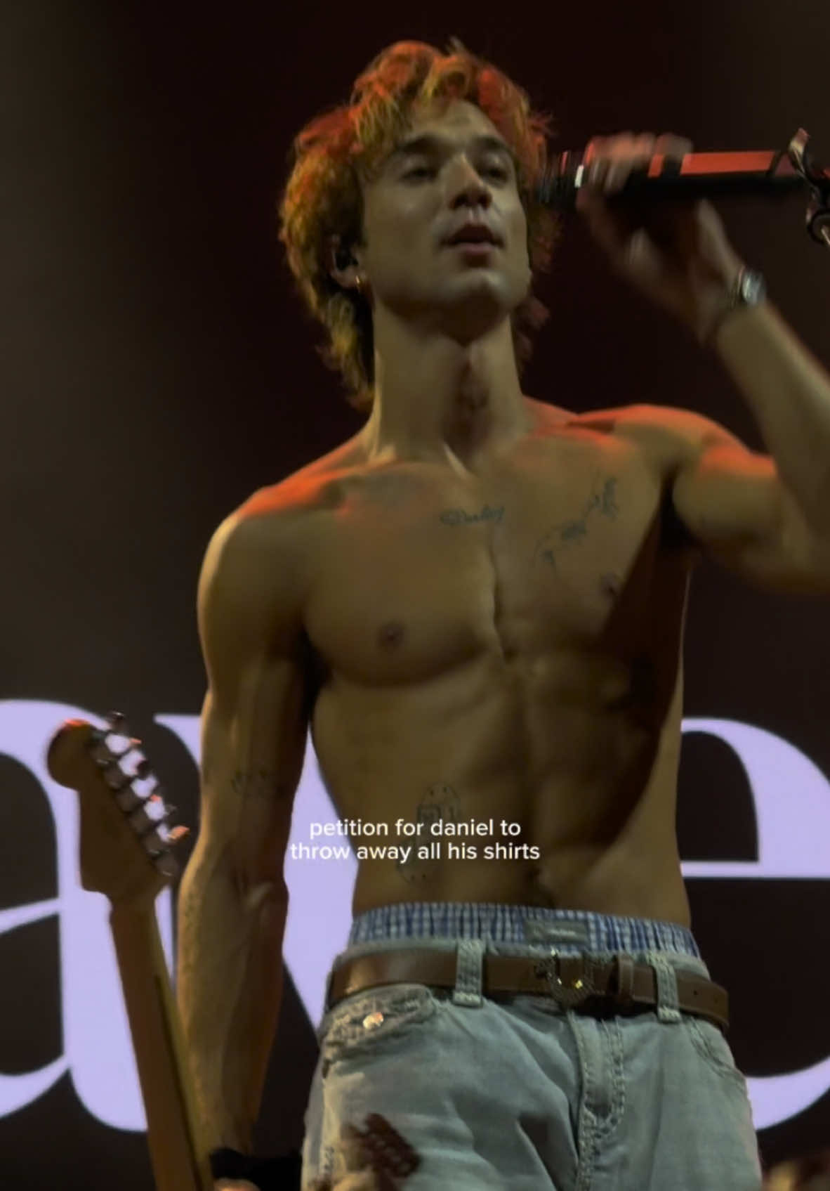 pls no more shirts daniel @Daniel Seavey #danielseavey #newmusic #OnTour #bensonboone #viral #fyp #shirtless #sexy #hot #cute #boy #popstar #male #guitar #rockstar #music #concert #gateway #foryou #rosslynch #troyesivan 