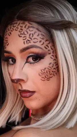 Makeup transition 🐆🤎 #makeuptransition #leopardmakeup 