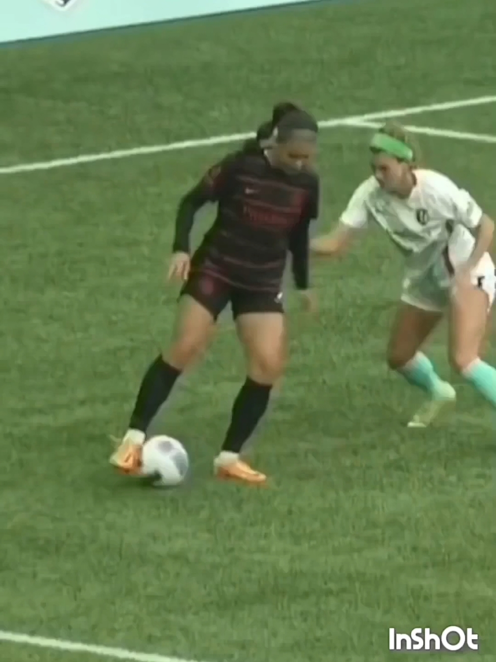 The Art of Nutmegs #fy #fyp #foryou #4upage ⚽️🔥💪#skills  #football #Soccer #futbol #edit  #nutmegskill #skilltrainerbukola  #footballlovers #goviral #sport #footballontiktok #women #womensskill #WomensFootball 