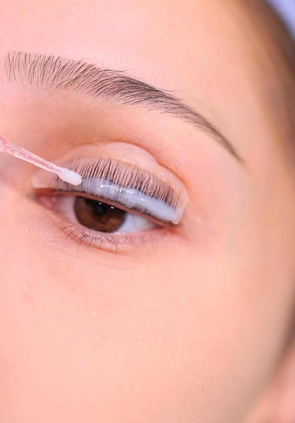 Eyelash lift at home 🙂 #eyelashlift#eyelashlifting#eyelashperm#eyelashliftandtint#eyelashlifttutorial#lashliftprocess#lashliftathome#lashlifttutorial#lashliftingtutorial 