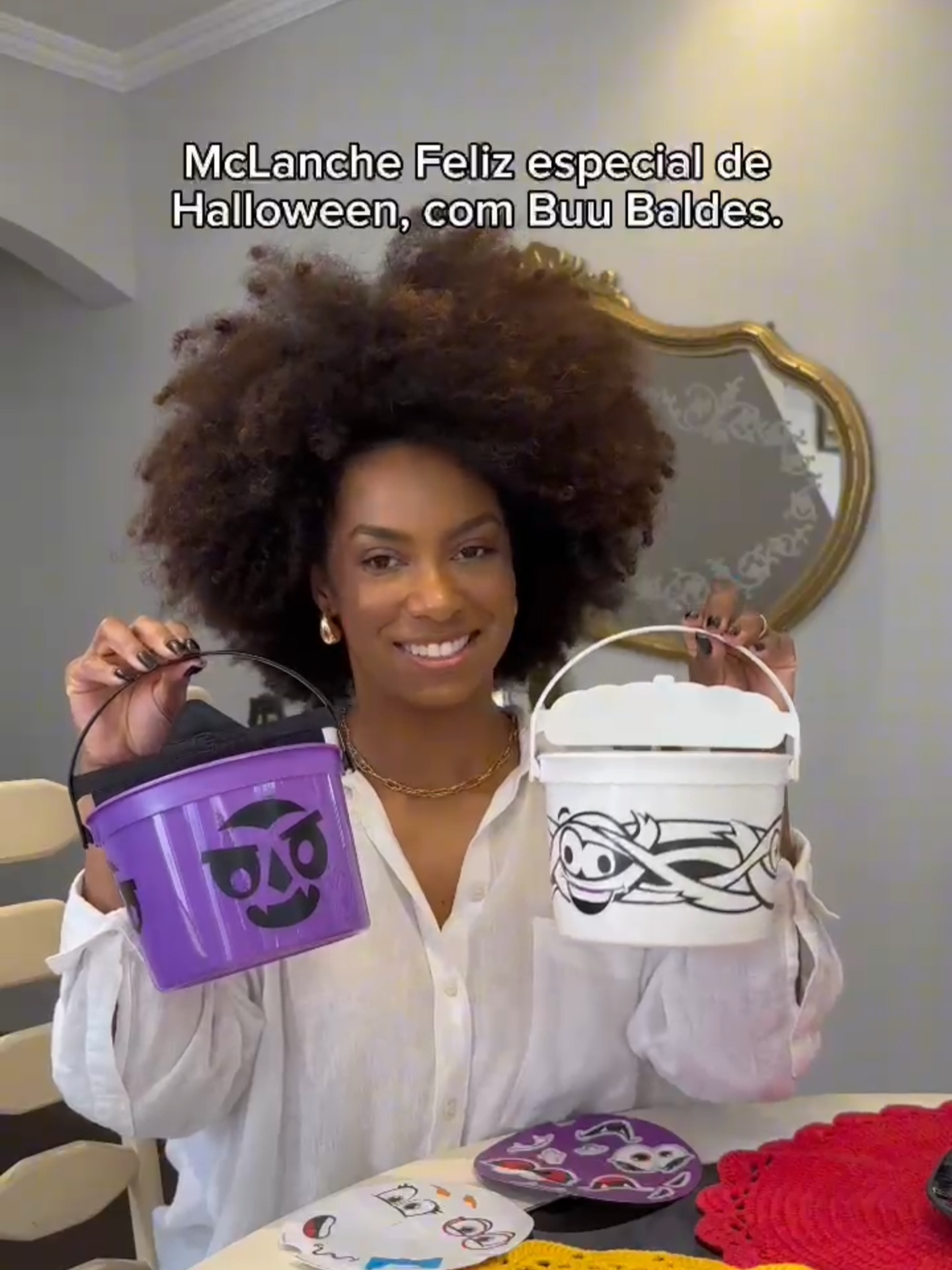 Os Buu Baldes chegaram no McLanche Feliz e a diversão está garantida! Com 4 modelos incríveis, eles vão deixar seu Halloween ainda mais divertido, peça agora pelo app! 🎃👻🍔