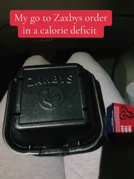 46g of protein in five chicken finger with tongue torch sauce. Dont forget the pickles!! #caloriedeficit #zaxbys #chickenfingers 
