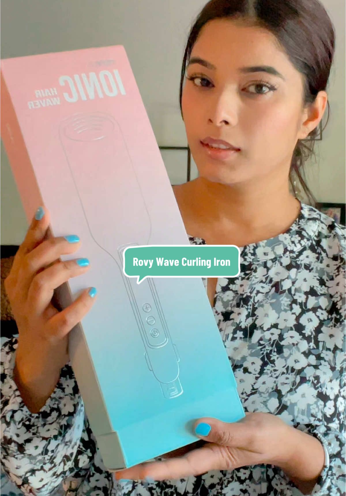 Rovy Wave Curling Iron #TikTokShopDealsforyoudays #Dealsforyoudays#OOTD #foryou #foryoupage #tiktok#TikTokShop #Myyshop Queen#Myyshop@Myyshop Queen