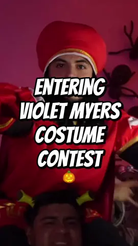 Just give me my moneyy #givememymoney #violetmyers #halloween #chicostoxicos 