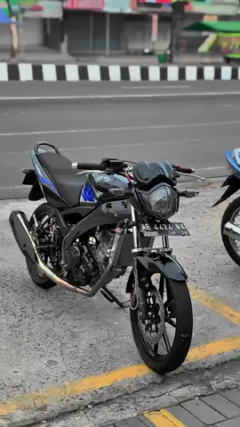 bas e tambahono sitikk jii  #pigsenrebecca #vixion #vixion_modifikasi #vixionroadrace #vixionkomorod #fyp #fouryoupage 