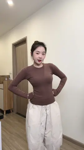Em này nhất định mấy bà phải có nha #phanh_m58 #aoombodynu #phoidoxinh #outfitideas #xuhuong #fypシ 