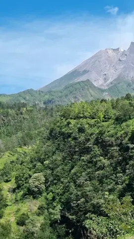 Gunung Merapi via Deles Indah #merapi #delesindahmerapi #klaten #infowisata #jawatengah #fyp 