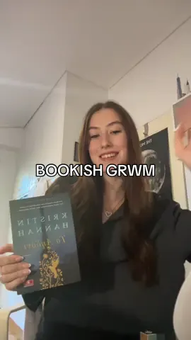 @ekdoseis_klidarithmos #bookishgrwm#grwm#BookTok#booktalk#greece#kristinhannah#nightingale#booktokgreece#bookreview#bookrecs#iakovinareadss