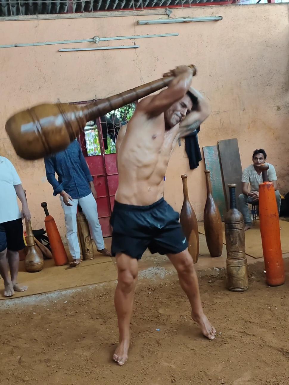 Heavy Gada at Yadav Akhada Mumbai. #heavy #gada #mace #workout #training #ancient #india #macebell #fyp #parati #mumbai 