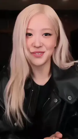 rose eating fancam-halloween fancam icin idol linkimi arayim vcs linkimii #fyp #global #rose #blackpink #blink #ecber💐😻 #mehber🎧💌 #eating #fancam #imnotcool 