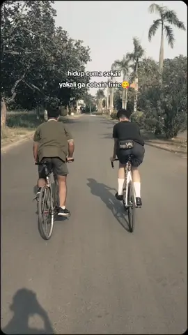 yakali ga cobain kawand, sksksksk😋@Lev Dè Arzhel. #fixiegearphillipines #FYP #fixedgearbike #4u #fixie  #TemplateHUTRI #CapCut 