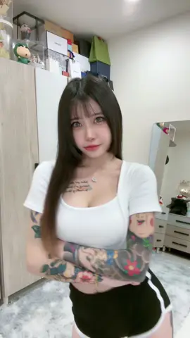 #大背 #包手 #追蹤ig #熱門 #推薦 #流量 