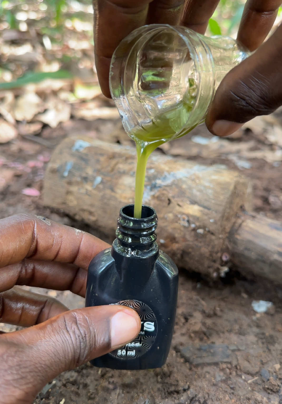 Useful Lifehack: Hair Growth #Outdoors #survival #LifeHack #skills #bushcraft #camping  * Neem leaves * Oil (cooking oil was used)