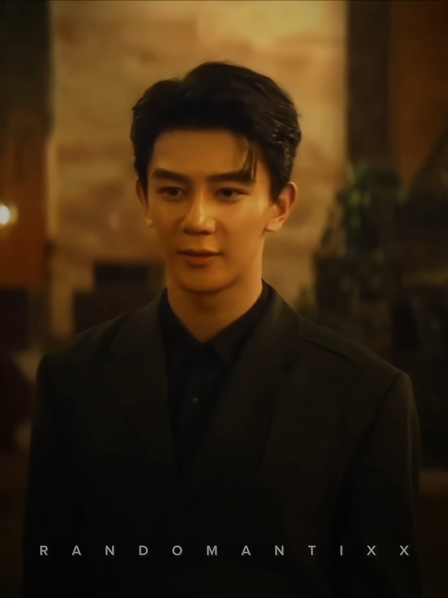 Ling Jiushi's dinner🤤  #thespirealm #kaleidoscopeofdeath #xiazhiguang_夏之光⚡ #huangjunjie #cdrama #fyp 