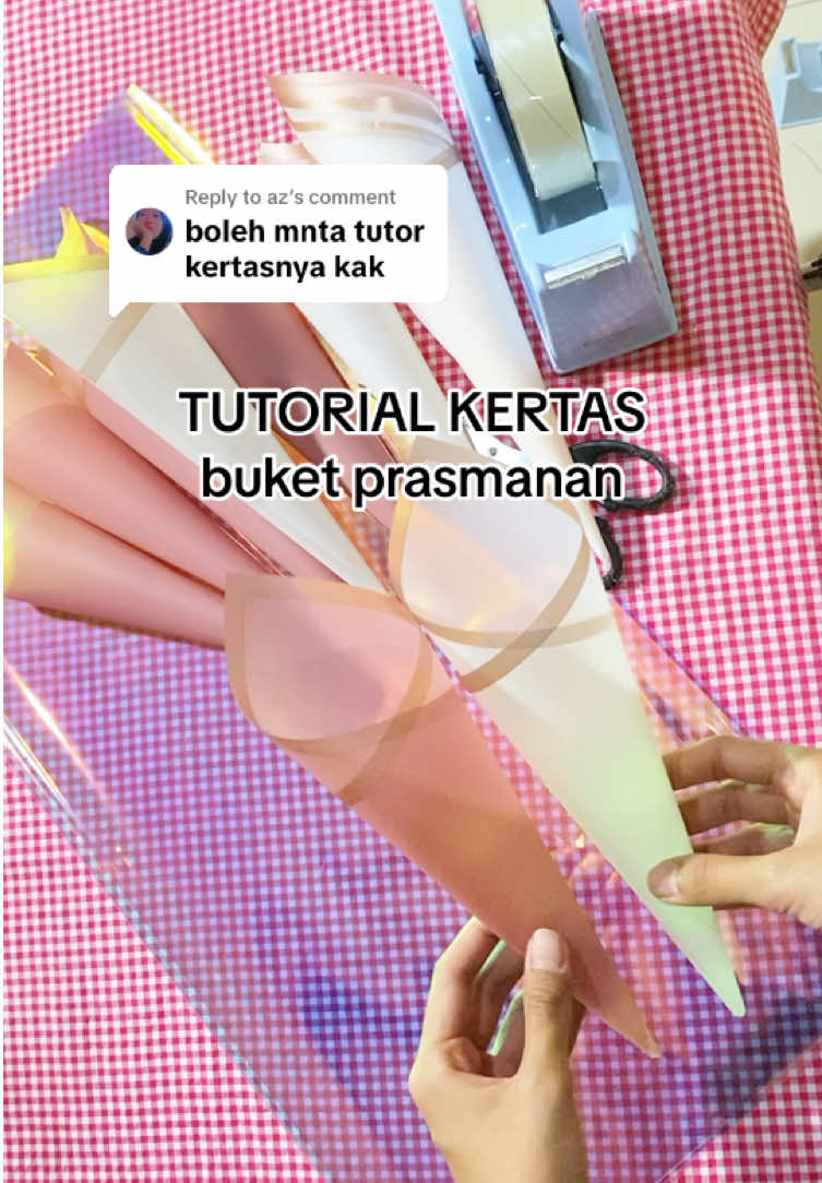 Replying to @az Tutorial kertas wrap!🤩❤️‍🔥 #buketprasmanan #fypシ #viral #tutorial #kertaswrap 