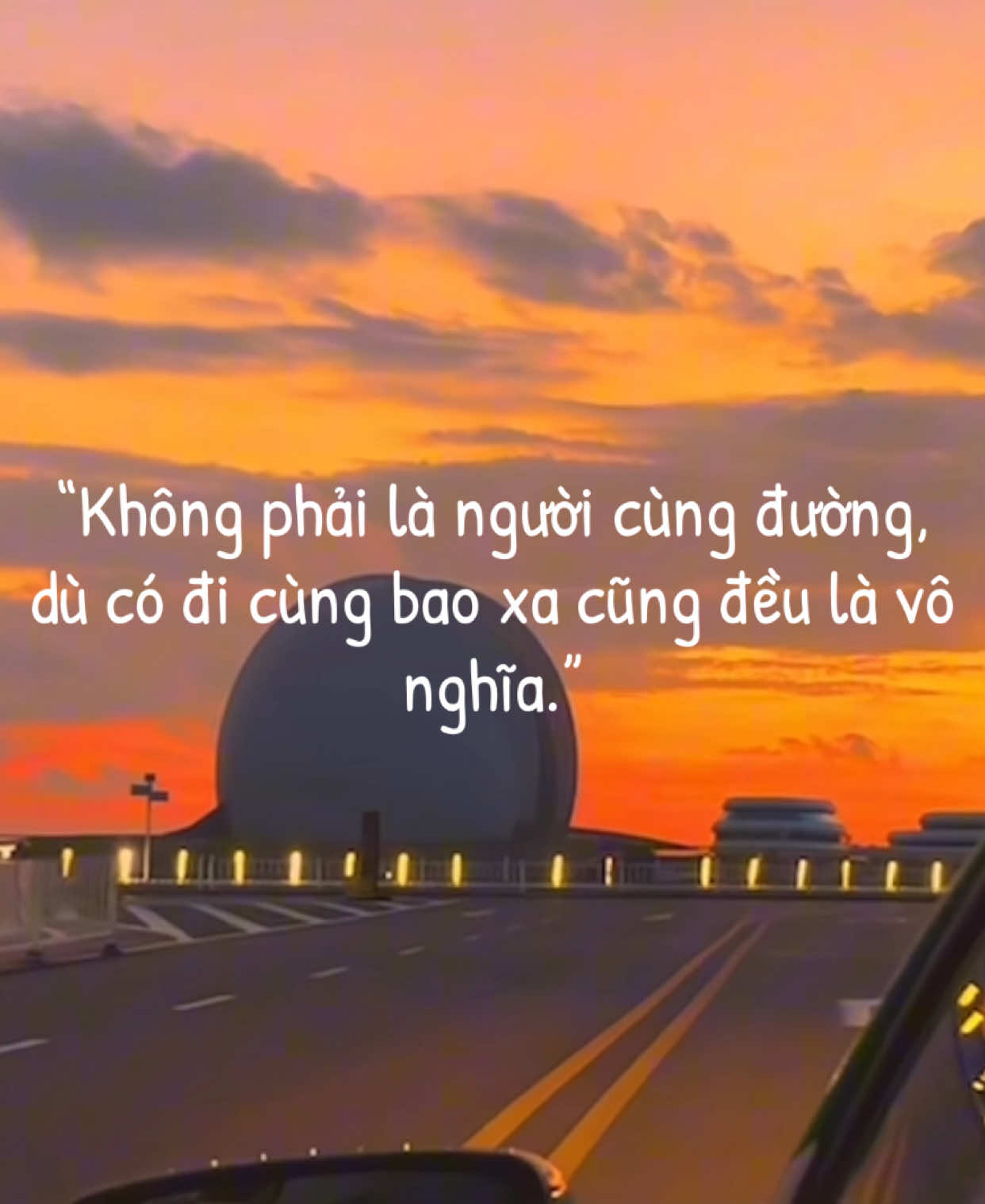 “不是一条路的人一起走多远都没用”#tâmtrạng #chill #bầutrời #小红书 