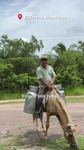 We met this incredible man in Honduras and asked, “Are you happy?” His response? “Yes, I’m very happy because we are all together.” Let’s all find happiness in being together. Want to support farmers like him? Click the link in our profile. @heiferinternational  #Togetherness #HeiferInternational #SupportFarmers #Happiness #AreYouHappy