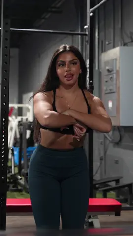 boulder shoulders for the girlies 🤍🫦💪🏼 drinking @ehplabs oxyshred | code HUDA wearing @AYBL | code HUDA workout details: shoulder press 3x12-15 incline chest press 3x10-12 lateral raise 6x15 upright row 4x10-12 tricep rope push down 5x15-20 laying skull crusher 4x15-20 #shoulders #pushday #shoulderworkout #pushdayworkout #workoutsforwomen #gymhacksforwomen #gymhacks #foryou #foryoupage #fyp
