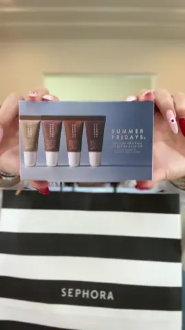 so surprise i found the @Summer Fridays mini set 🪩🎀❄️🤍🍰☃️#summerfridays #winter #holiday #sephora #sephoraholidayset  #outfitinspiration #fashiontok  #granolagirl #granolatok   #colorfulfits #OOTD #fit #fits #outfitoftheweek #thisweeksoutfits #outfitinspo #2024 #BestFriends  #ootd #ootds #outfit #outfitoftheday #outfitoftheweek #grwm #grwms #dress #fashion #fashiontiktok #grwmacc #fashionacc #grwm_aesthetics #preppy #preppygrwm #grwmaccount #grwmaccounts #haul #hauls #haulacc #haulaccounts #transition #dresstransition #getreadywithme #grwmhair #bows #trendy #dayinmylife 