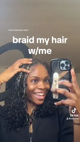 Easily the hardest thing I’ve evr done in my life 😭😭 but i love how they came out! am i doing this again ? Bigggg maybe #bohobraids #knotlessbraids #bohobob #braider #foryou #diybraids 