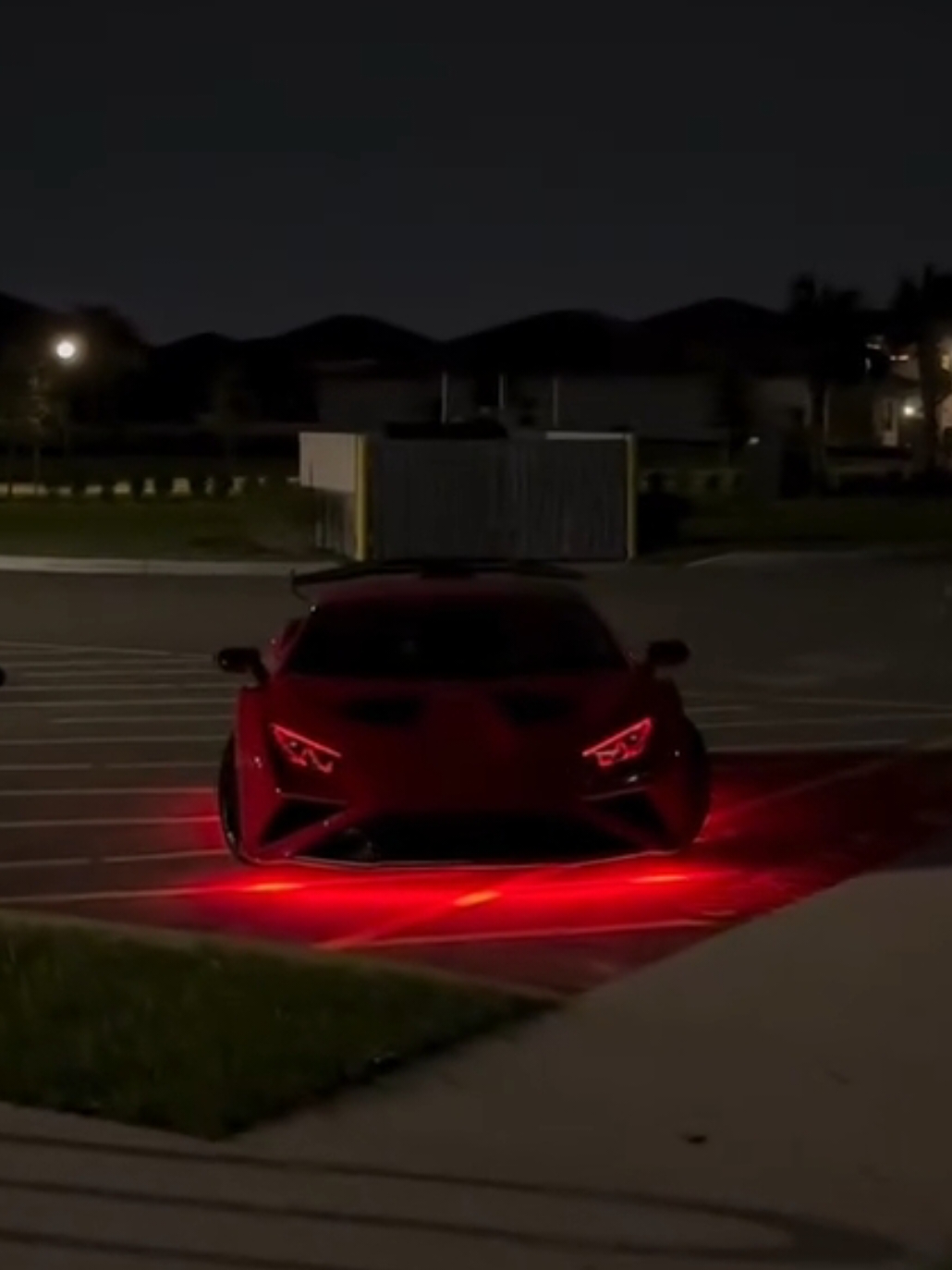 scary... #lamborghini #horror #scaryface #devileyes #scarycar #scary  #huracan#lamborghinihuracan #redeyes