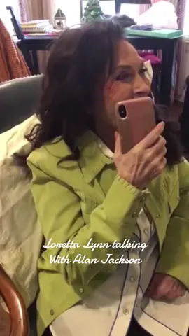 #alanjackson#lorettalynn #countrymusic #realcountrymusic #foryoupage #fy #foryou #countrymusictiktoks 