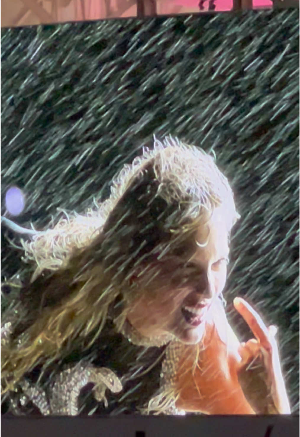 Just casually letting the wind and rain last night make her performance even better, which I didn’t think was humanly possible! Hands down one of my favorite moments. @Taylor Swift @Taylor Nation  #taylorswift #miami #n1 #erastour #nightone #florida #reputation #weather #TSTheErasTour #dontblameme #lookwhatyoumademedo #singingintherain 