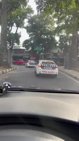 Giat Minggu pagi💪 #jawabarat #poldajabar  ##cimahi_bandung #drivermuda #gipol #WeekendVibes #cagubjabar2024 #walpri #kuli 