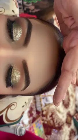 Bridal makeup#foryou #fyp #foryoupage #capcuttemplate Bridal makeup#makeup #foryou #fyp #capcut #viralvideo #Love #hubbywifey #couplegoals #foryourpage #bridal #wedding #shadiseason #usa🇺🇸 #canada #new #song #best #happy #walima #mendi#mehndi #whattowatch #insta #whatsapp 