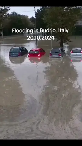 Flooding in Budrio, Italy  20.10.2024 #it #bologna #inondations #inondation #naturaldisaster #europe #italia #italy #inundaciones #inundacion #poplave #flood #flooding #floods #alluvione #budrio 