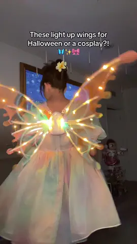 These are moving LED light up butterfly/fairy wings you can use for your halloween costumes! #fairywings #fairycostume #lightupwings #butterflycostume #halloweencostume 