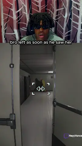 where did she come from? 😂 (Twitch/YT: HeyyVance) #theclassrooms #scarygames #jumpscare #fypage #viral