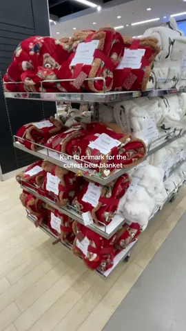 Had to get my hands on it now before it’s too late!🧸♥️ #bearblanket #primark #primarkchristmas #christmas2024 #bear #christmashaul #primarkmusthaves #fyp #foryoupage❤️❤️ 